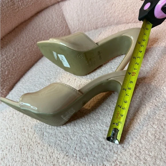 Elegant Tan Women's Heels - Picture 5 of 6